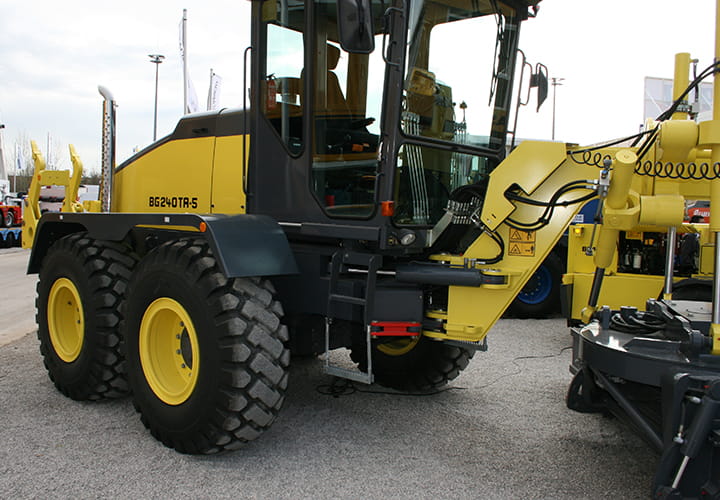 construction-tyres-motor-graders