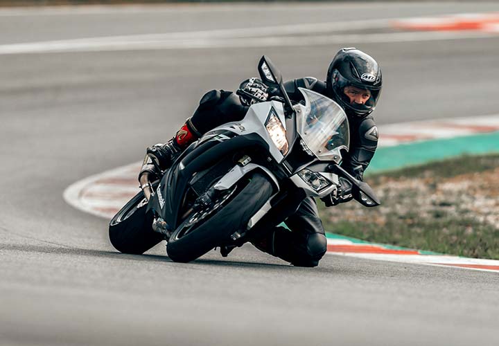 Pneumatiques Mitas moto deux roues